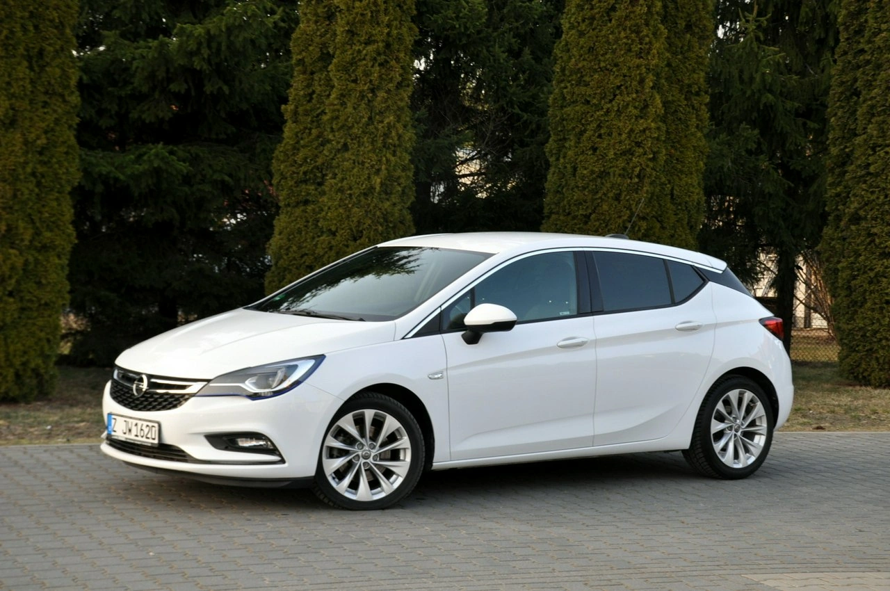 Opel Astra - Zdjęcie 10