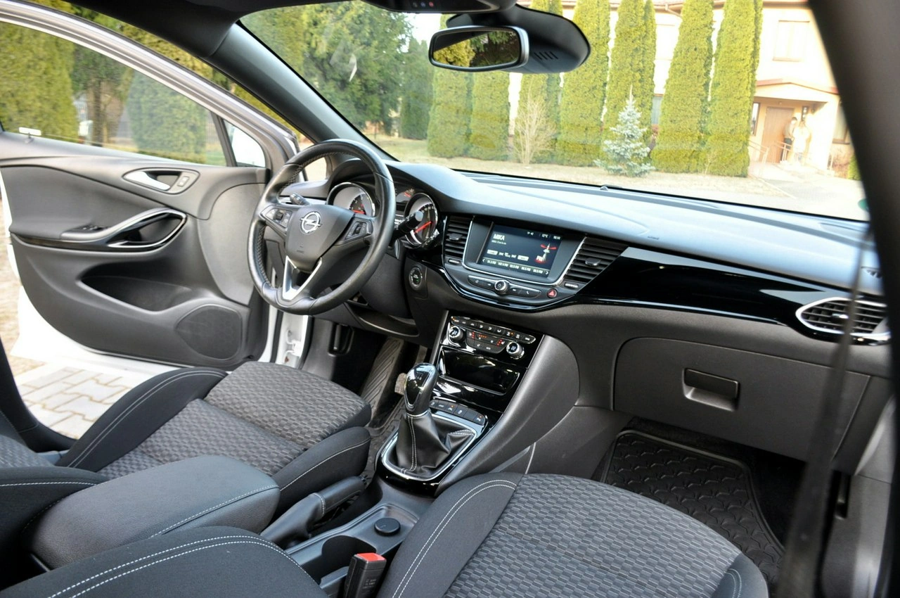 Opel Astra - Zdjęcie 23