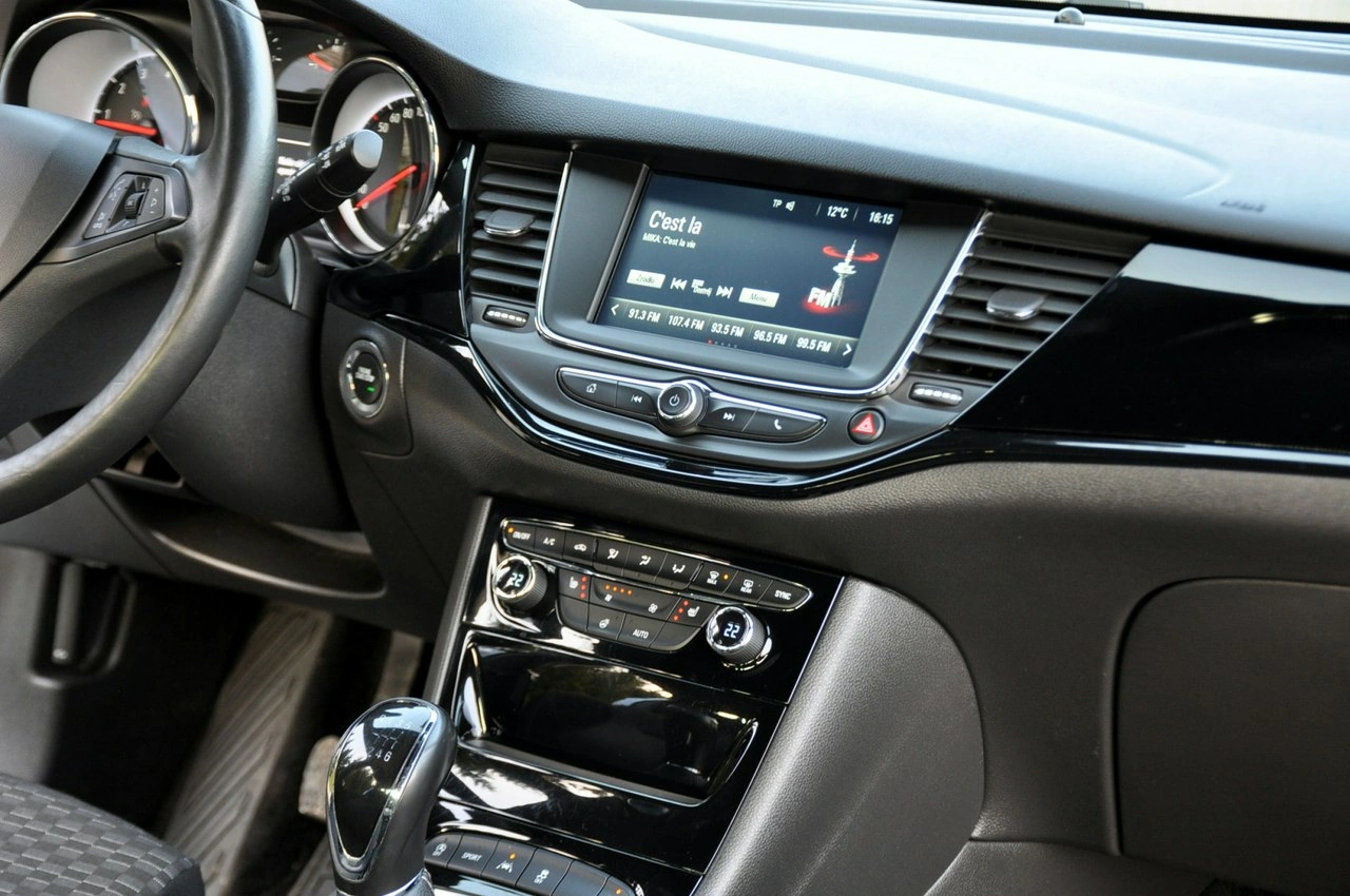 Opel Astra - Zdjęcie 25