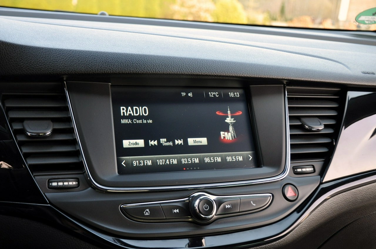Opel Astra - Zdjęcie 29