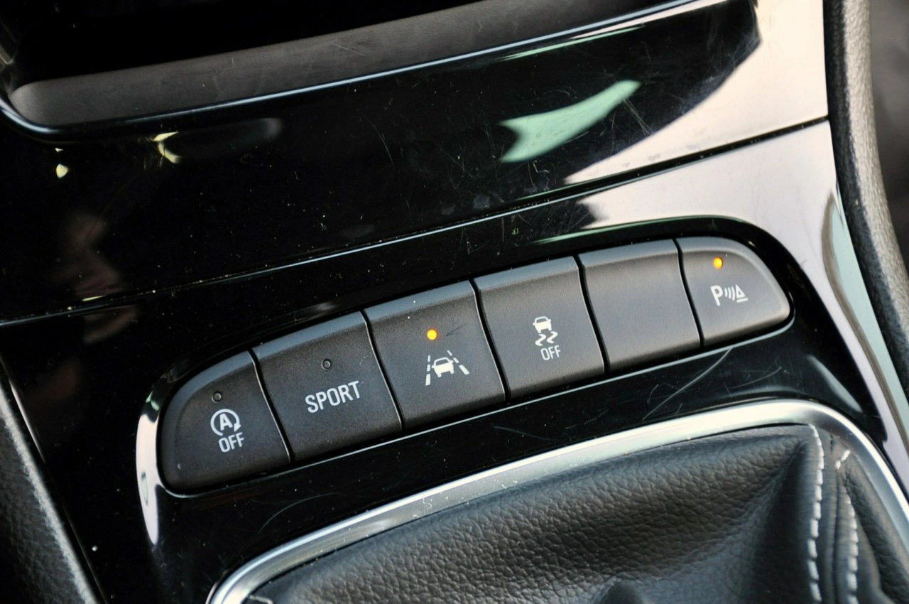 Opel Astra - Zdjęcie 33