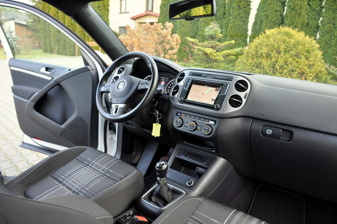 Volkswagen Tiguan - Zdjęcie 26