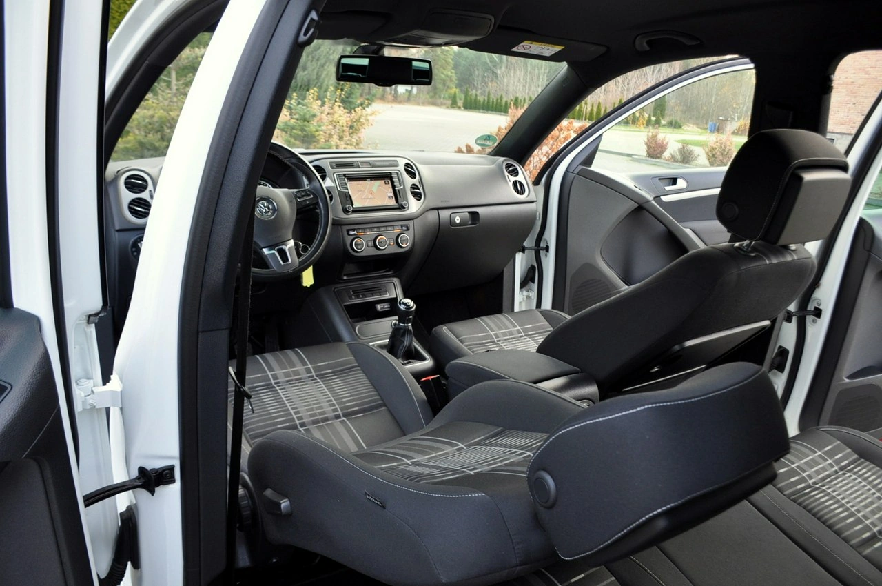 Volkswagen Tiguan - Zdjęcie 29