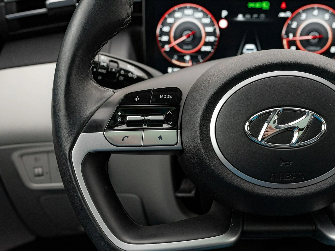 Hyundai Tucson - Zdjęcie 15