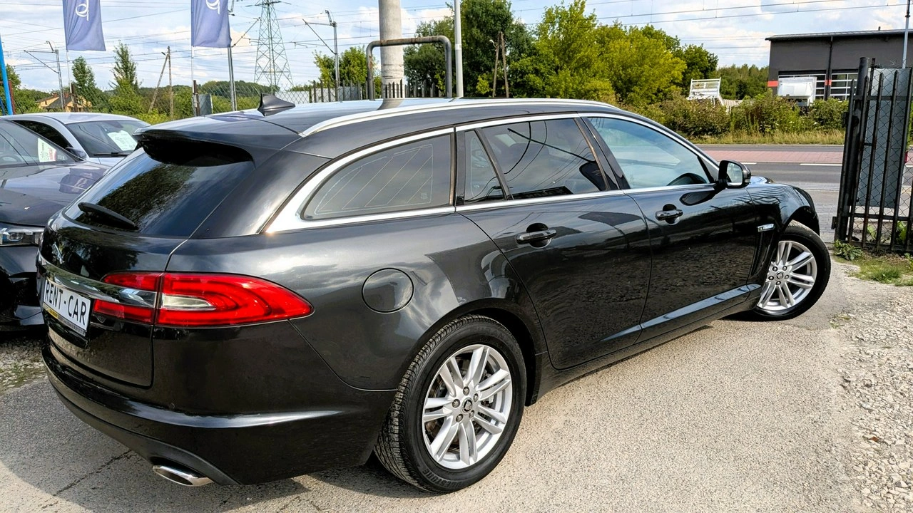 Jaguar XF - Zdjęcie 9