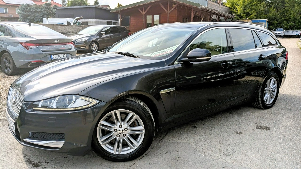 Jaguar XF - Zdjęcie 1