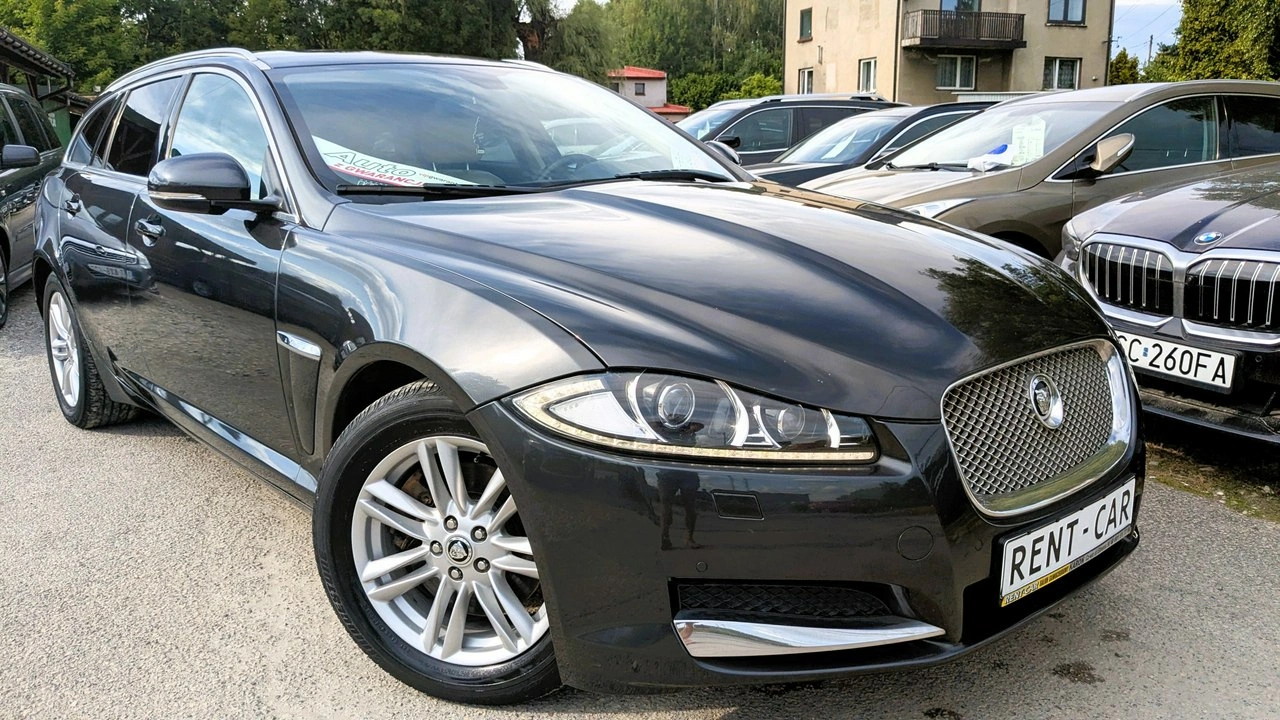 Jaguar XF - Zdjęcie 4
