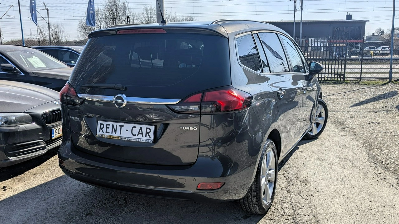 Opel Zafira - Zdjęcie 9