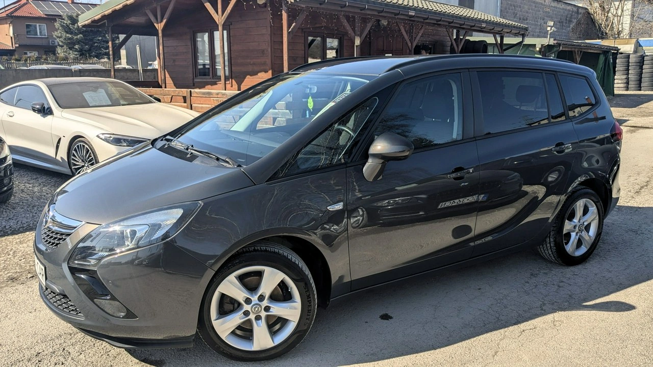 Opel Zafira - Zdjęcie 2