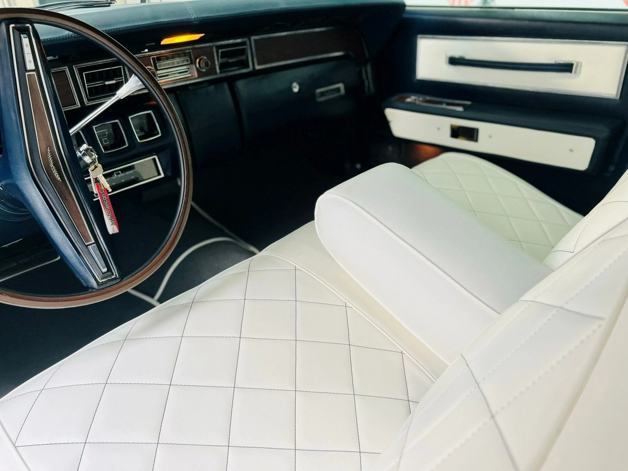 Lincoln Continental - Zdjęcie 9