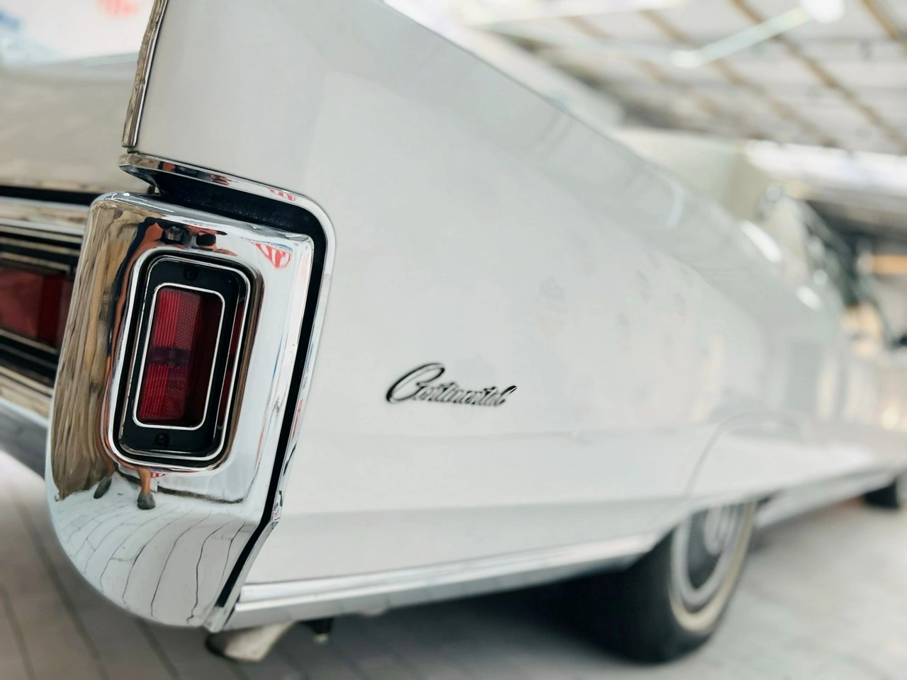Lincoln Continental - Zdjęcie 17