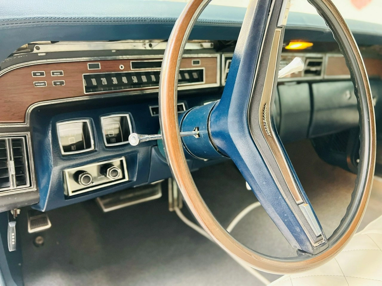Lincoln Continental - Zdjęcie 25