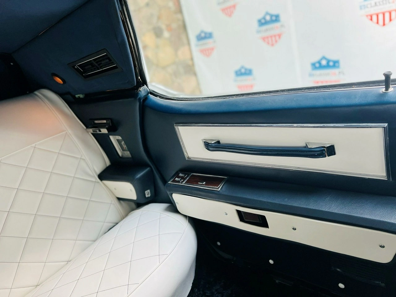 Lincoln Continental - Zdjęcie 31