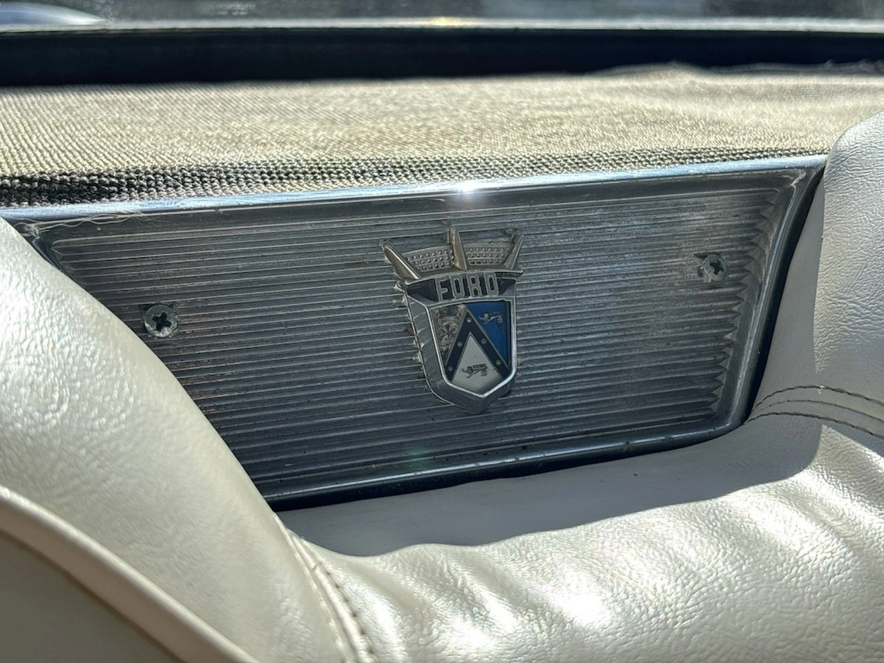 Ford Fairlane - Zdjęcie 45