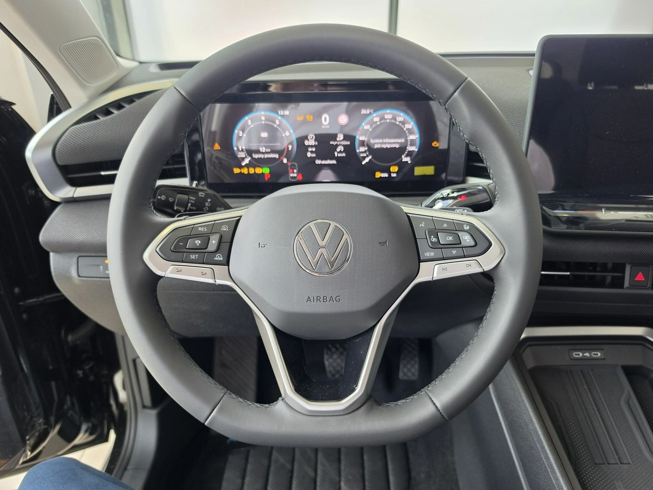 Volkswagen T-Roc - Zdjęcie 14