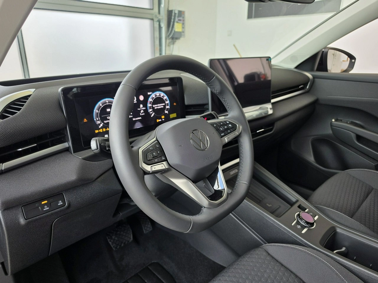 Volkswagen T-Roc - Zdjęcie 8