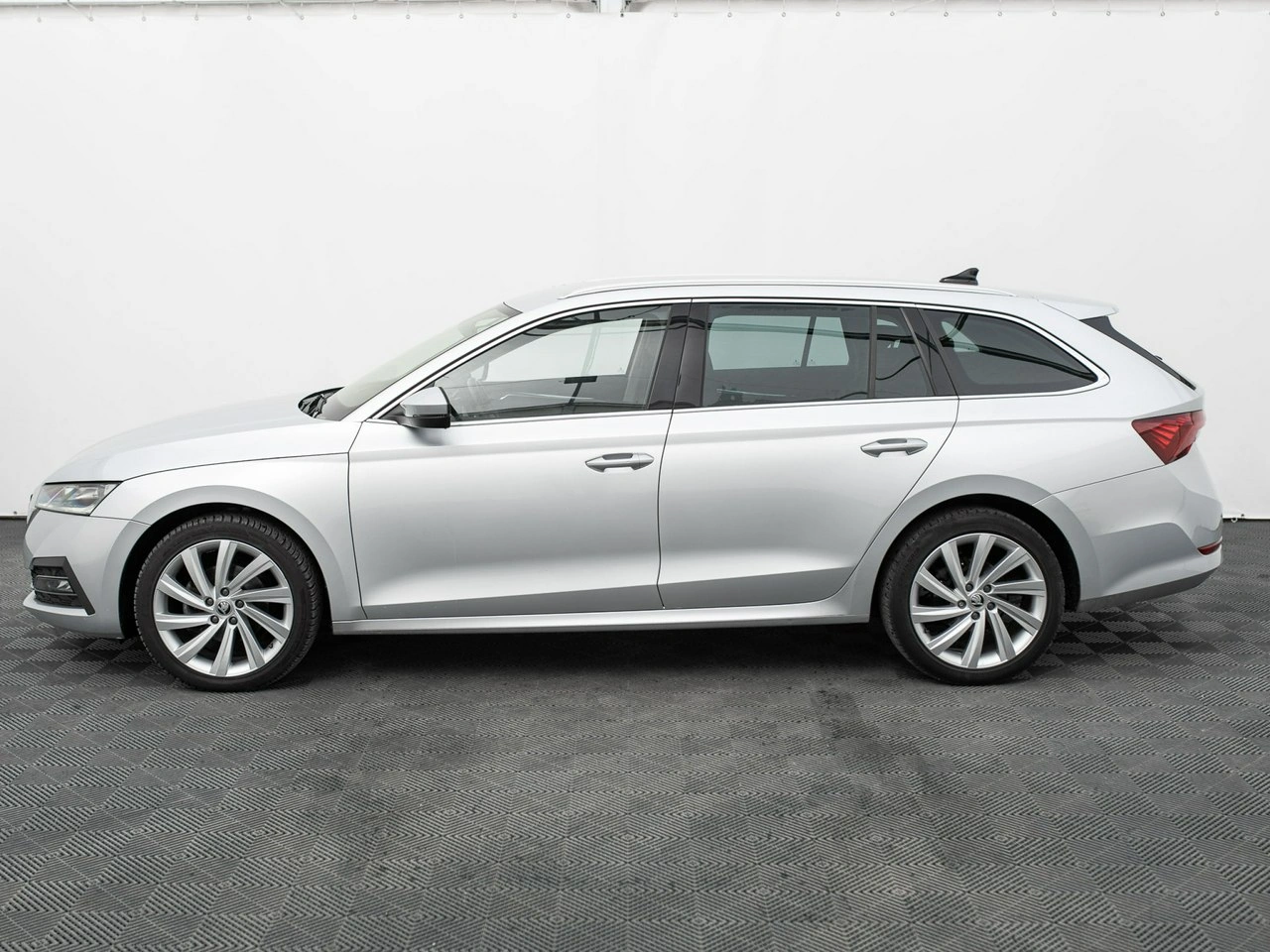 Skoda Octavia - Zdjęcie 7