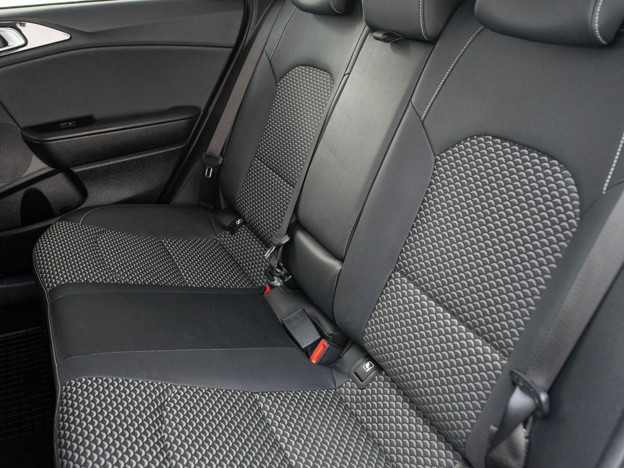 Kia Ceed - Zdjęcie 22