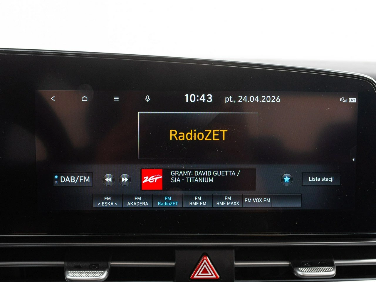 Hyundai Elantra - Zdjęcie 20