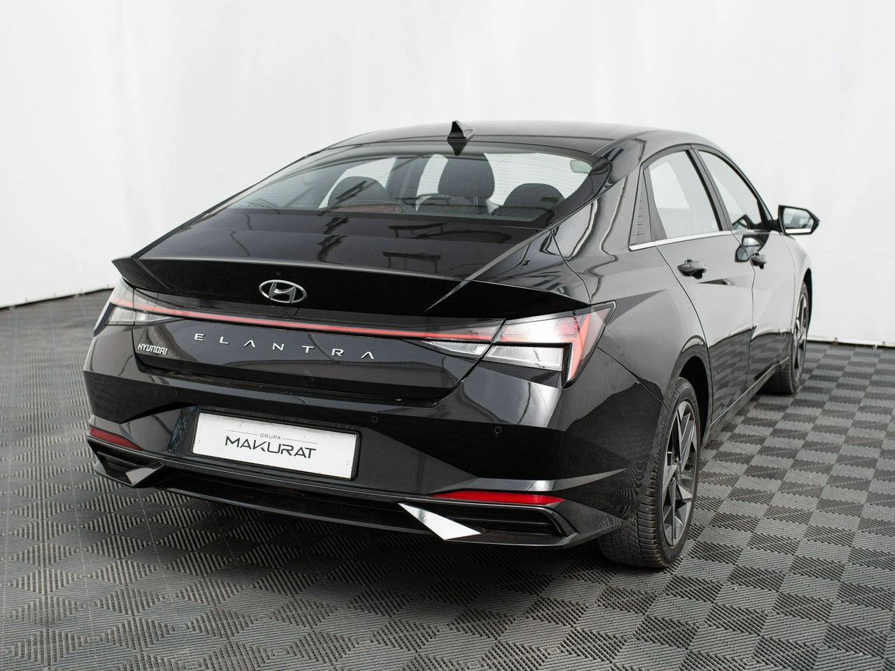 Hyundai Elantra - Zdjęcie 4