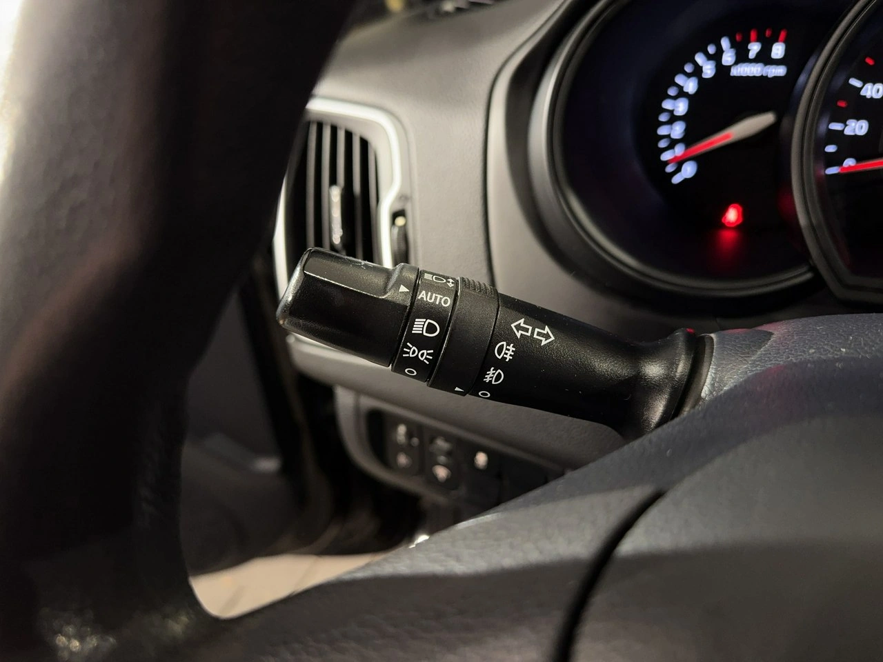Kia Rio - Zdjęcie 16