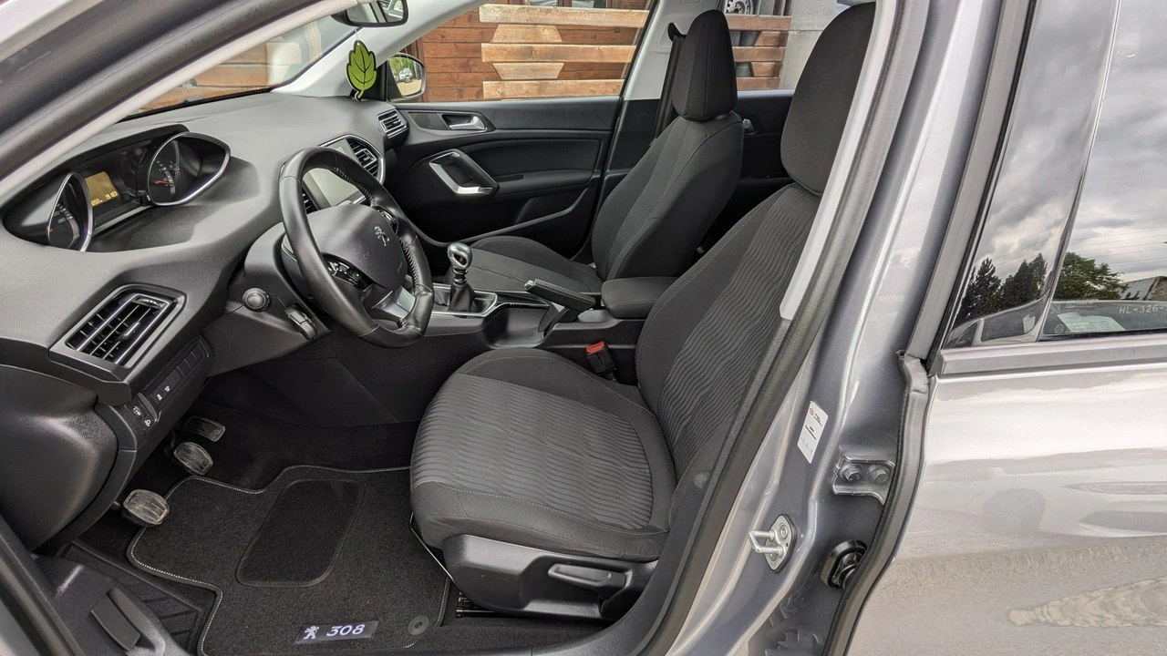 Peugeot 308 SW - Zdjęcie 12