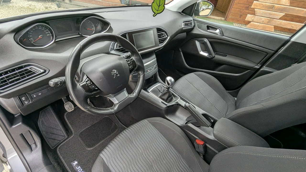 Peugeot 308 SW - Zdjęcie 13