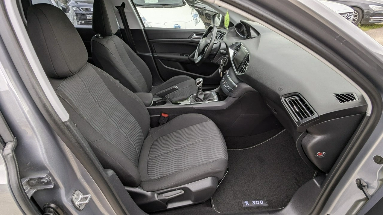 Peugeot 308 SW - Zdjęcie 17