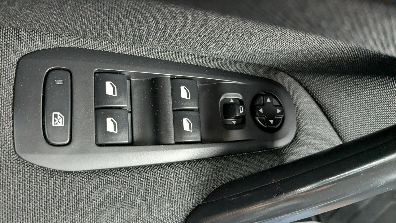 Peugeot 308 SW - Zdjęcie 31
