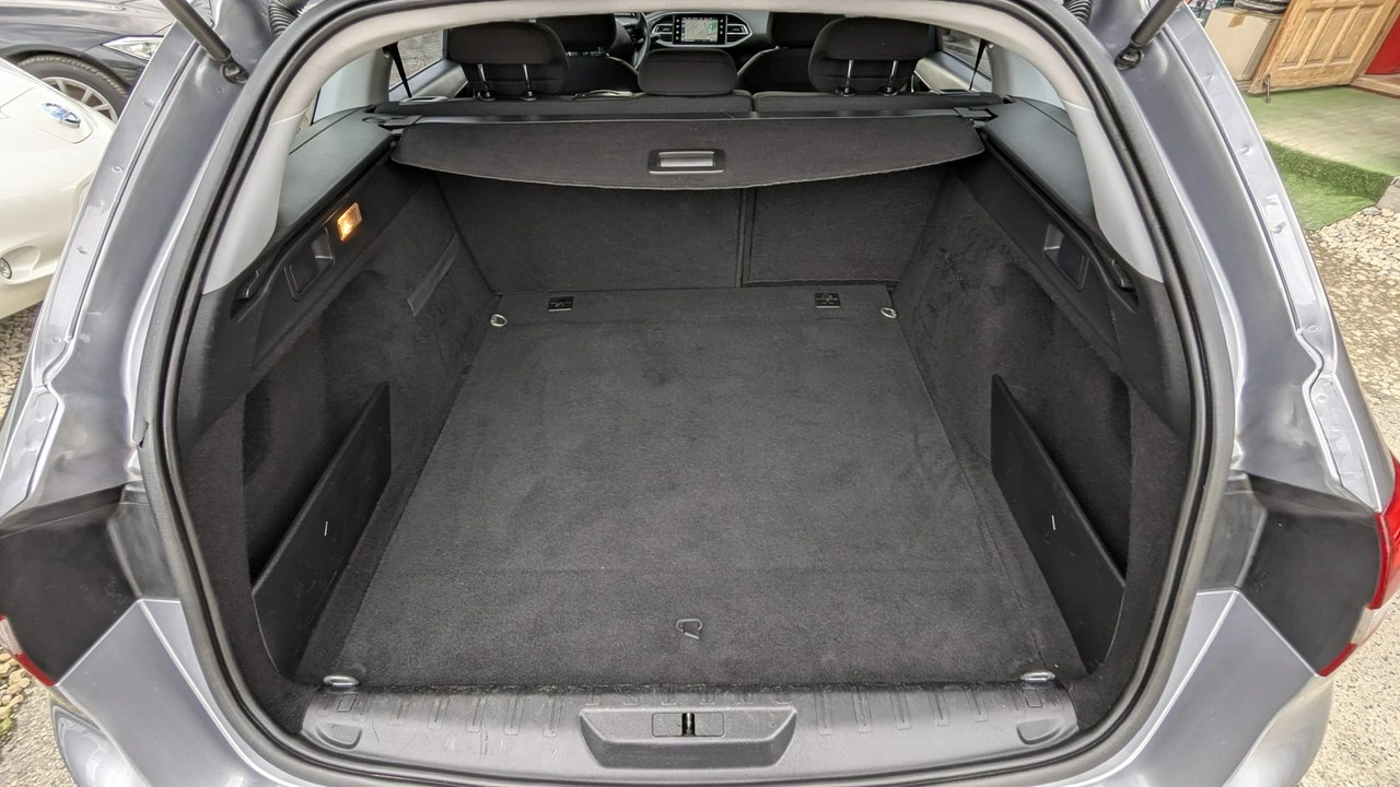 Peugeot 308 SW - Zdjęcie 35