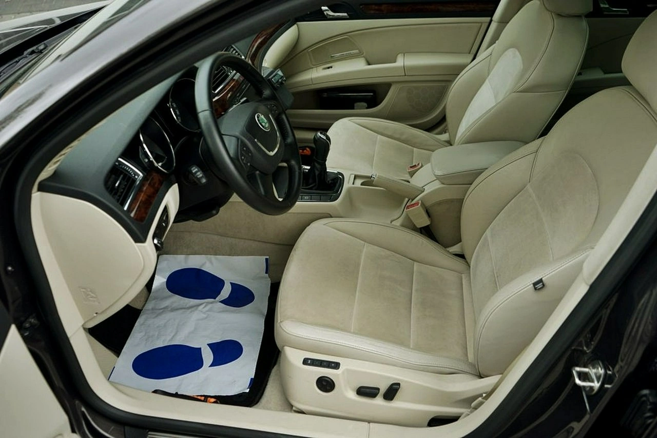 Skoda Superb - Zdjęcie 16