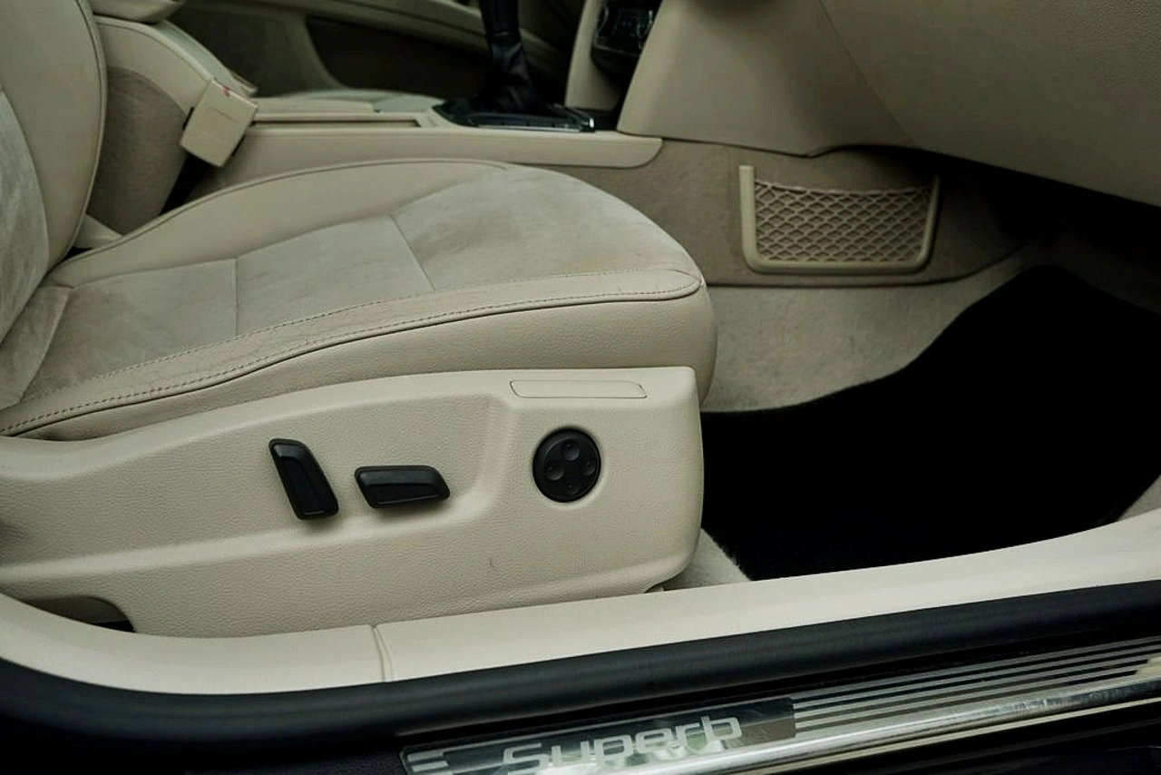 Skoda Superb - Zdjęcie 19