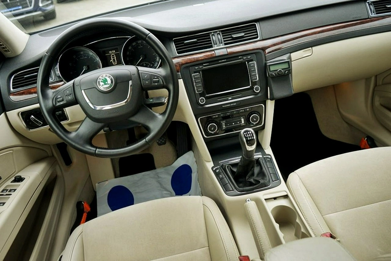 Skoda Superb - Zdjęcie 28