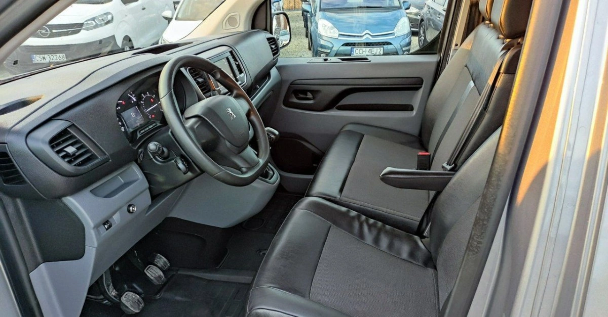 Peugeot Expert - Zdjęcie 26
