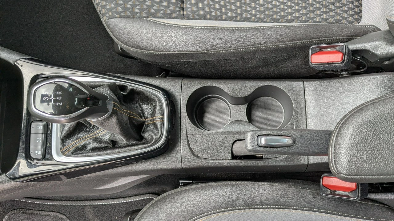 Opel Crossland X - Zdjęcie 31