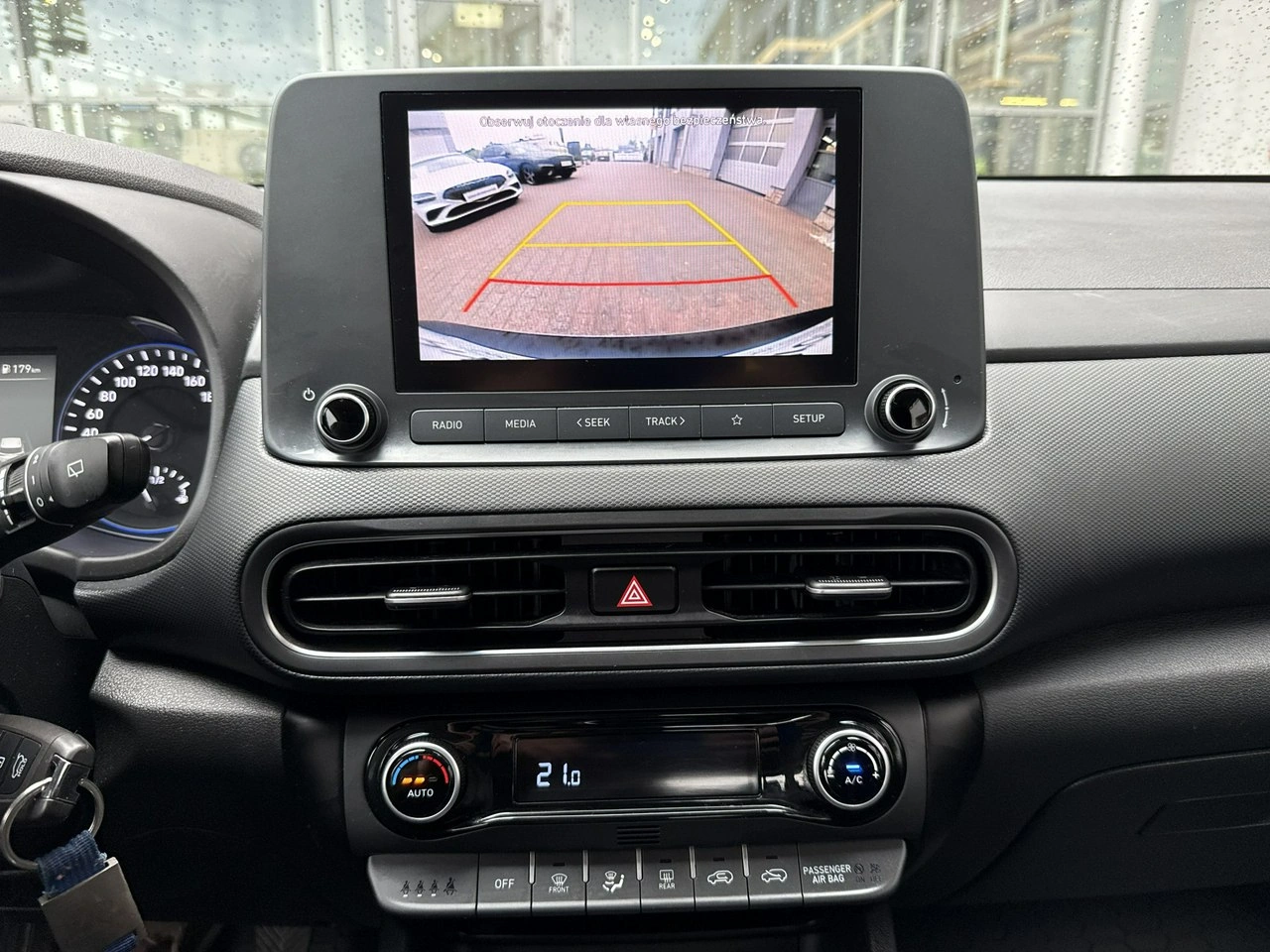 Hyundai Kona - Zdjęcie 17