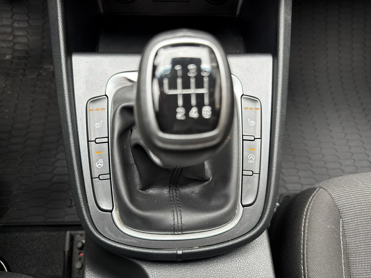 Hyundai Kona - Zdjęcie 19