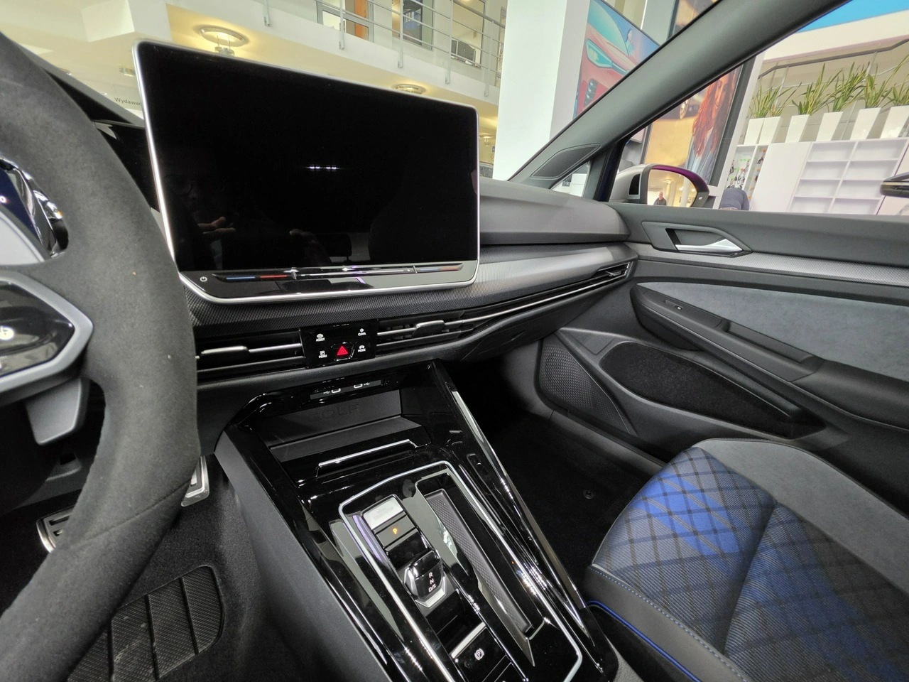 Volkswagen Golf - Zdjęcie 19