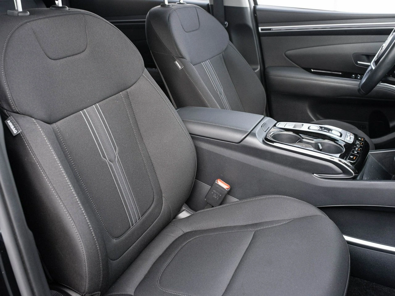 Hyundai Tucson - Zdjęcie 31