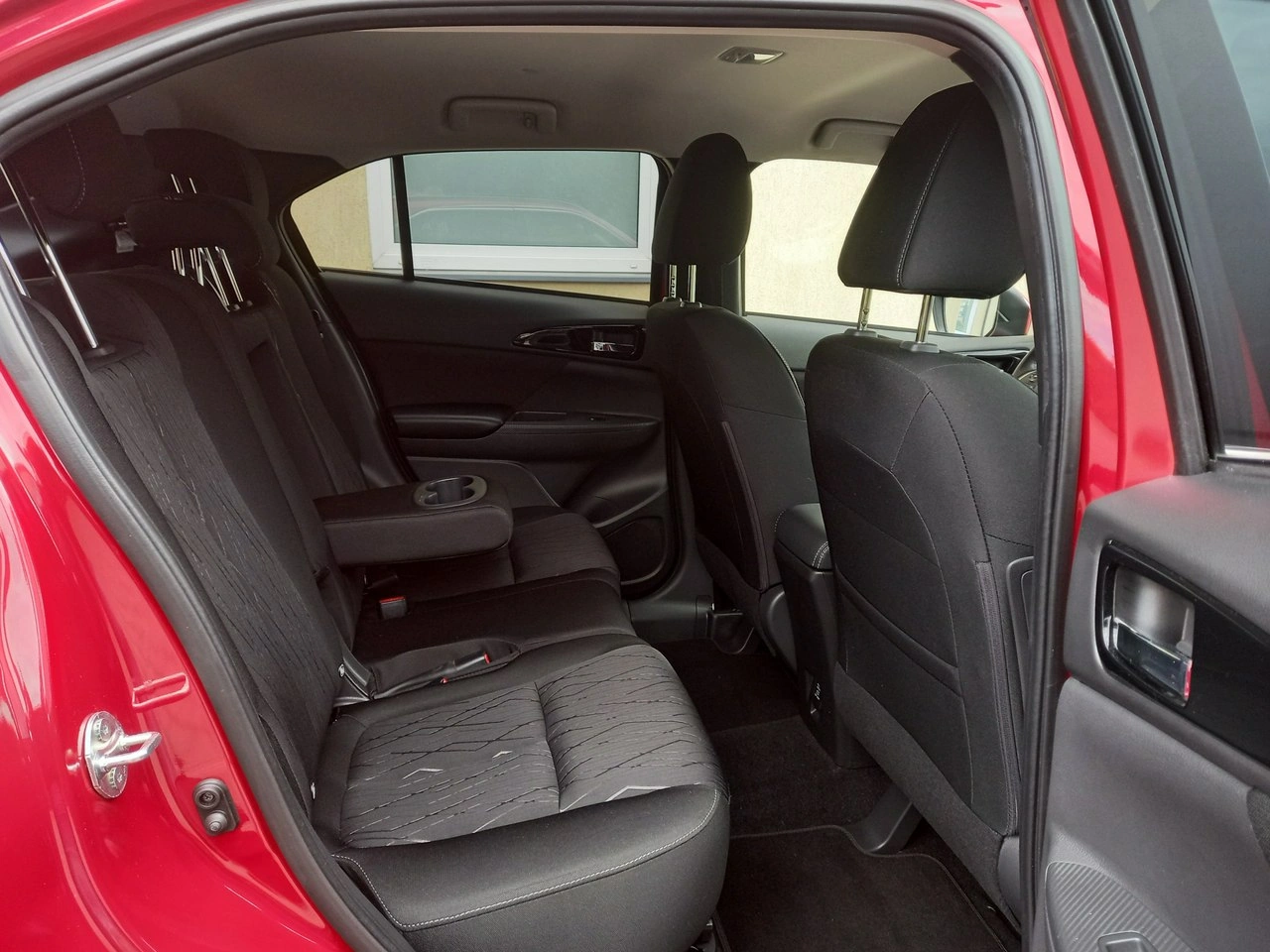 Mitsubishi Eclipse Cross - Zdjęcie 20