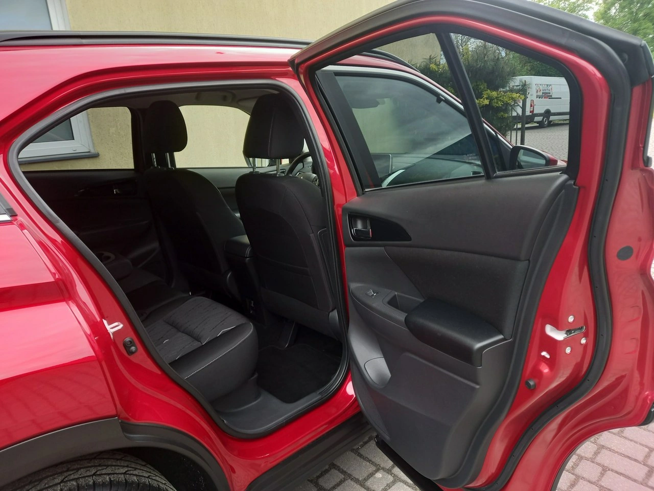 Mitsubishi Eclipse Cross - Zdjęcie 21