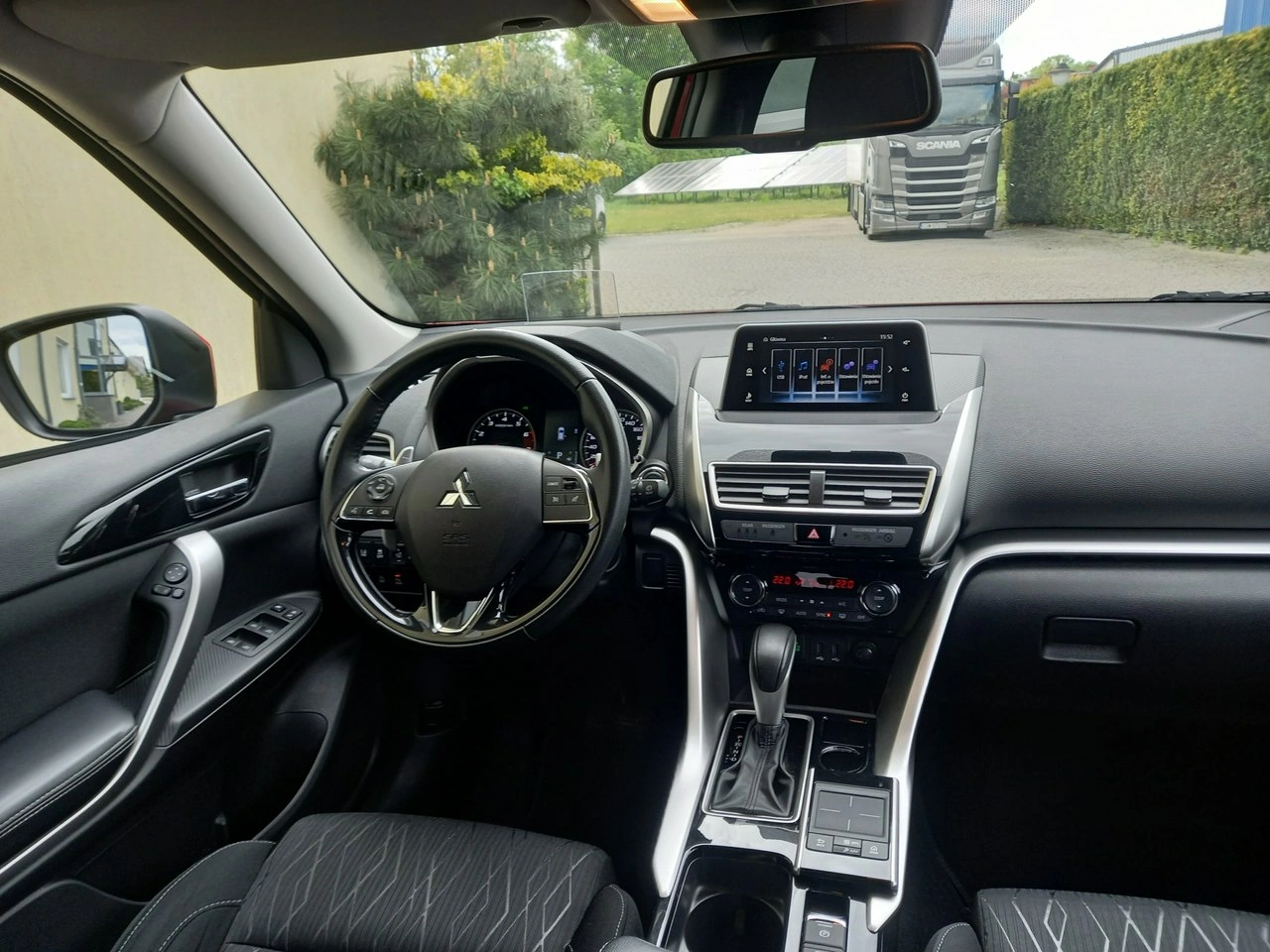 Mitsubishi Eclipse Cross - Zdjęcie 22
