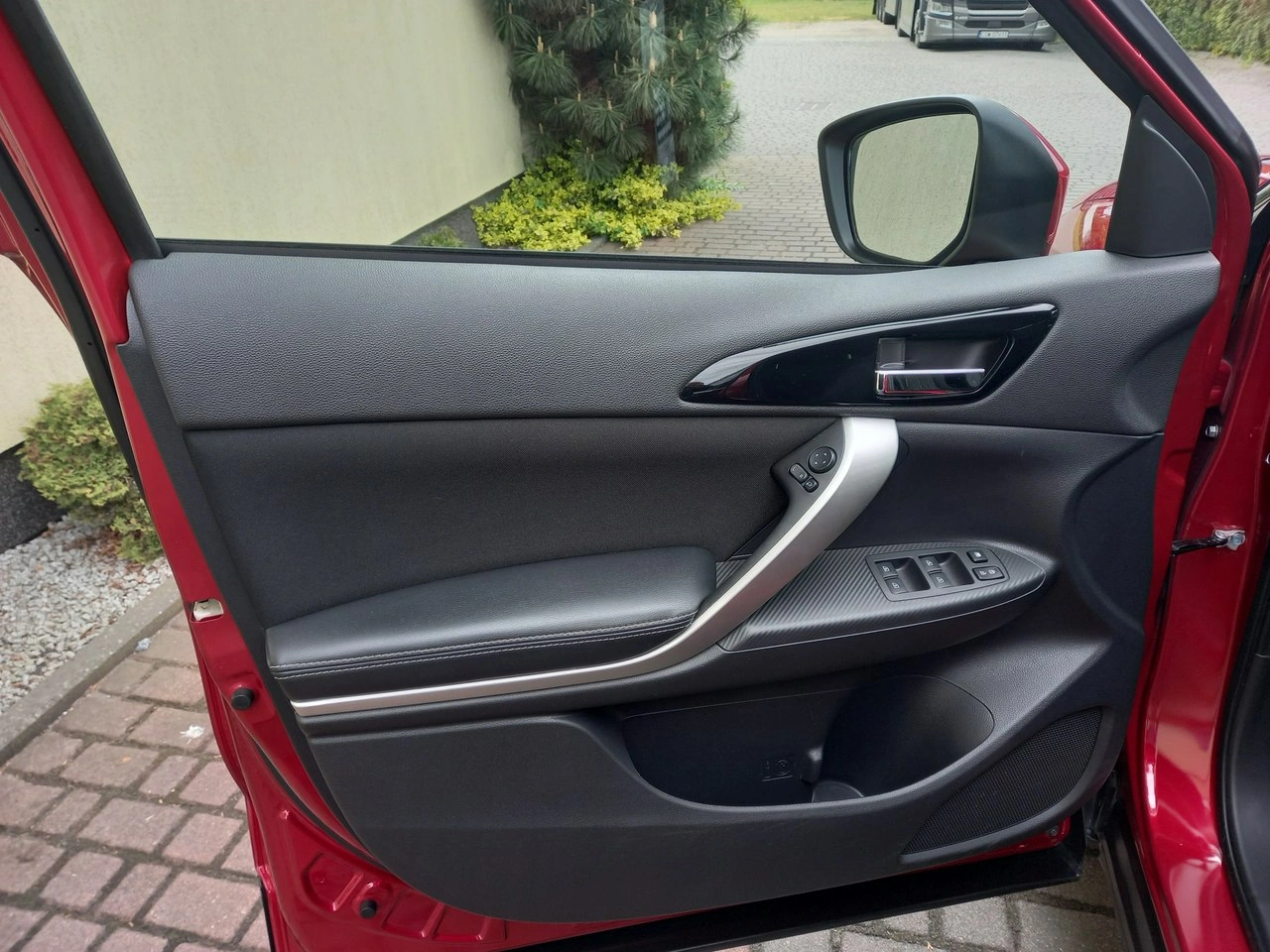 Mitsubishi Eclipse Cross - Zdjęcie 26