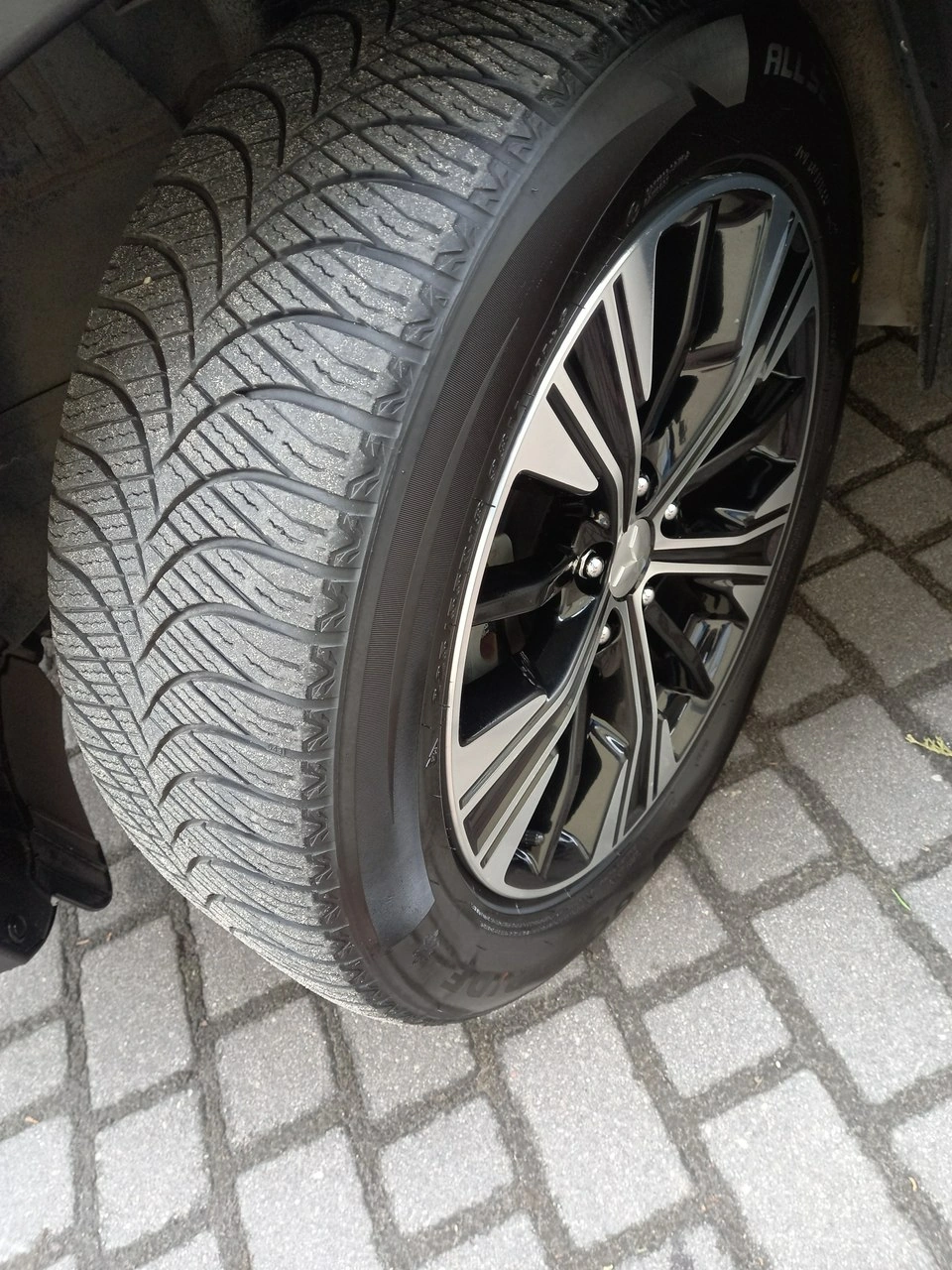 Mitsubishi Eclipse Cross - Zdjęcie 8
