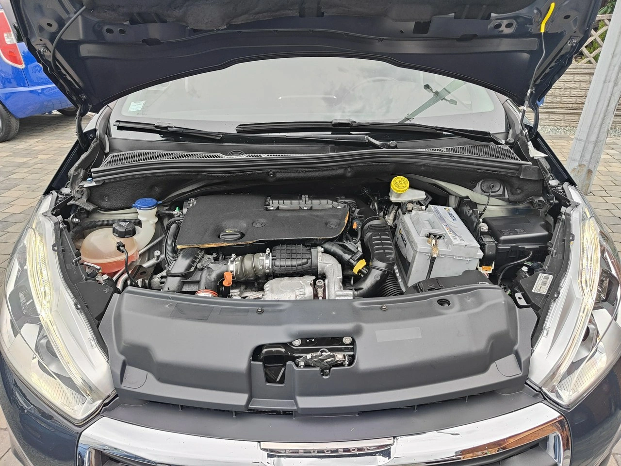 Peugeot 208 - Zdjęcie 27