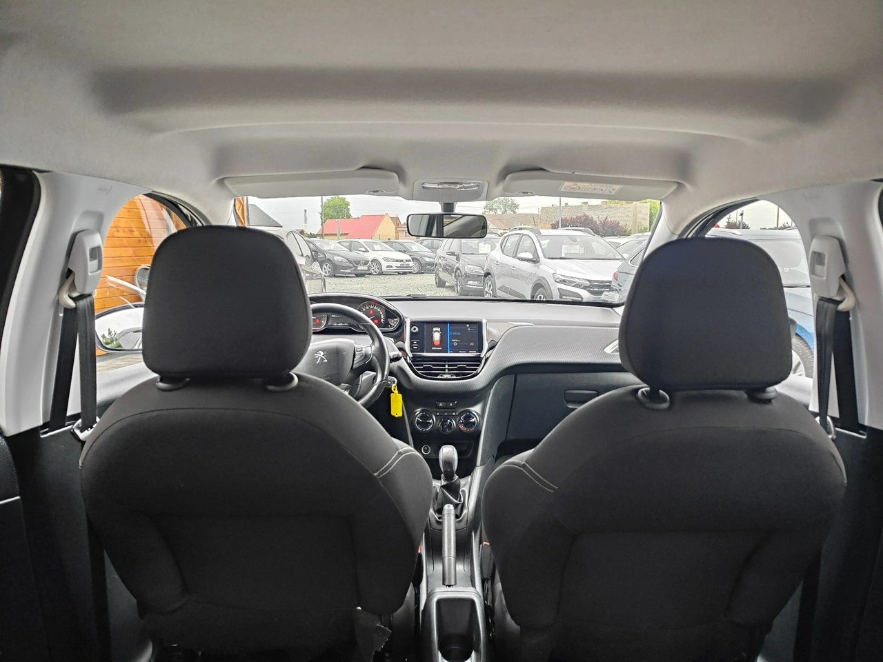 Peugeot 208 - Zdjęcie 14
