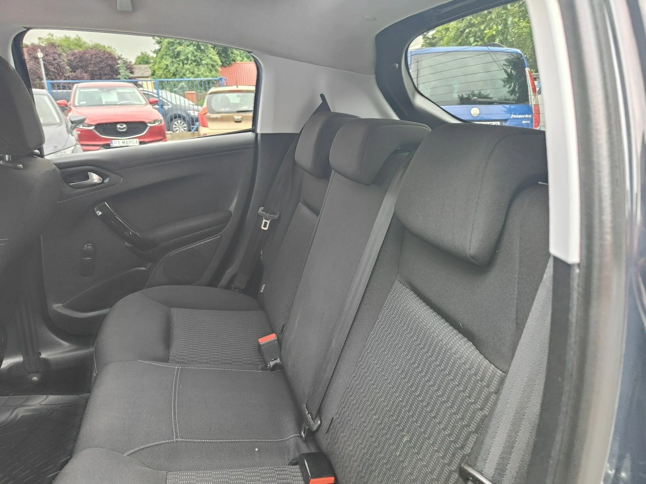 Peugeot 208 - Zdjęcie 23