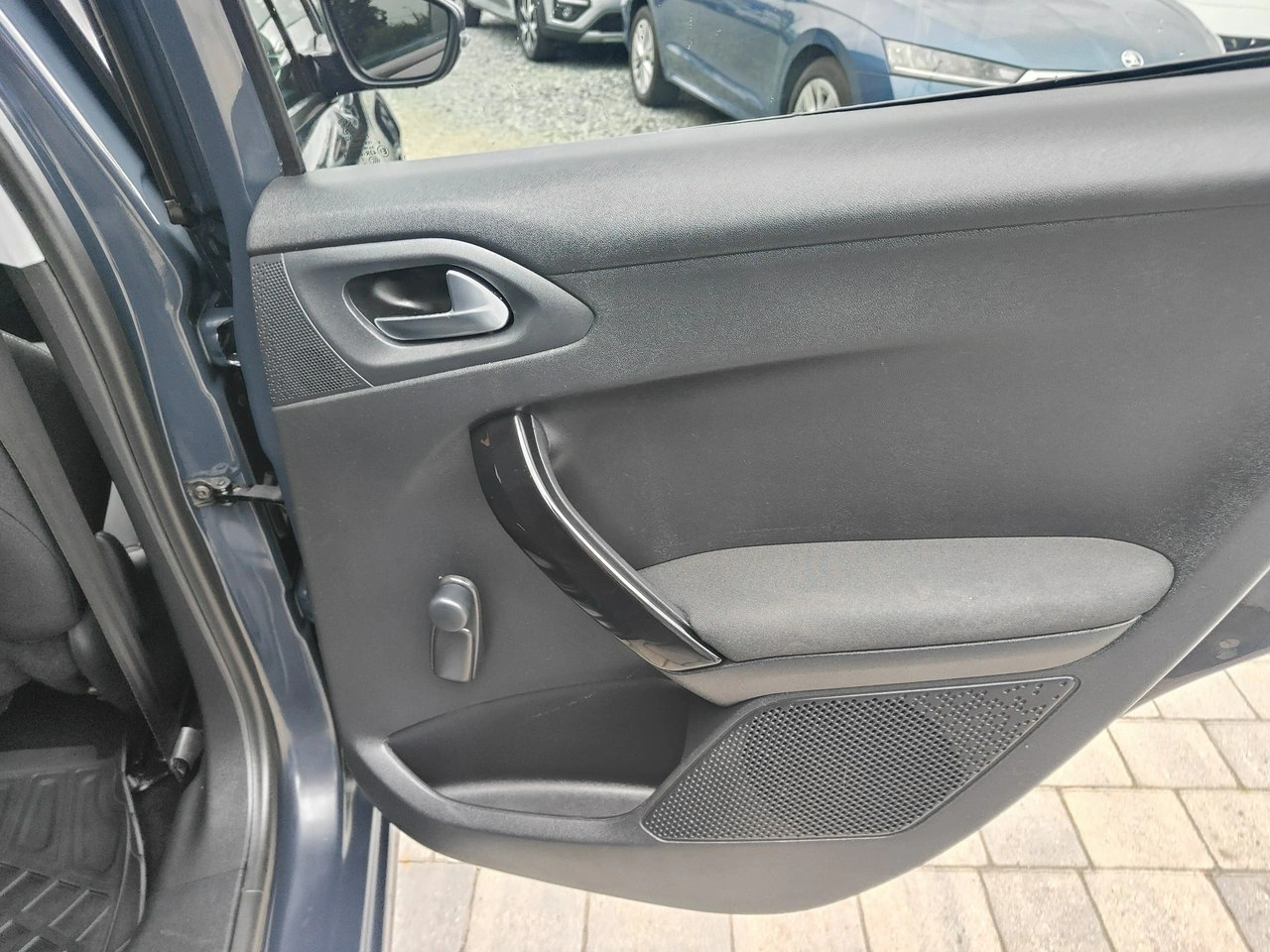 Peugeot 208 - Zdjęcie 22