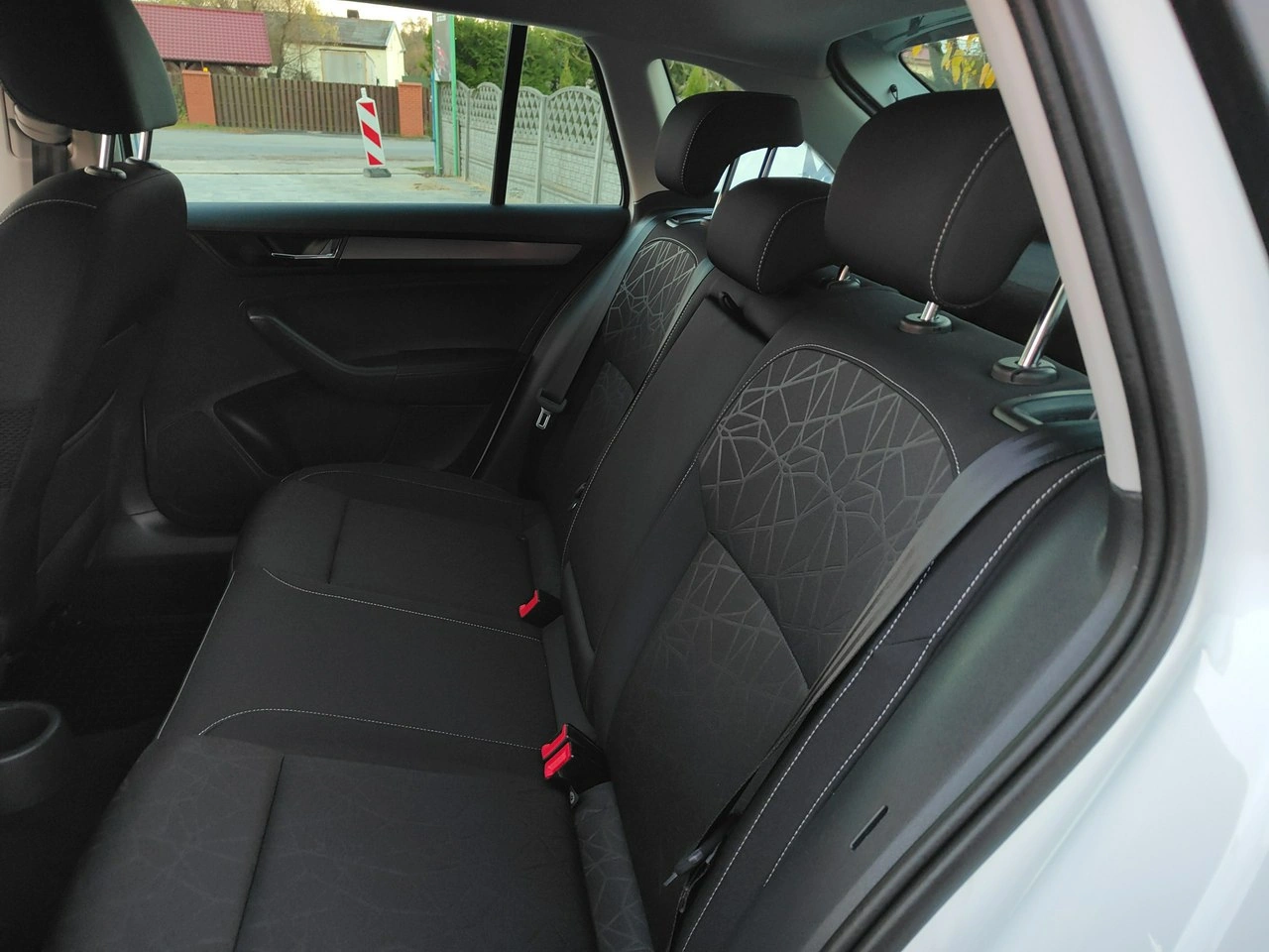 Skoda RAPID - Zdjęcie 24