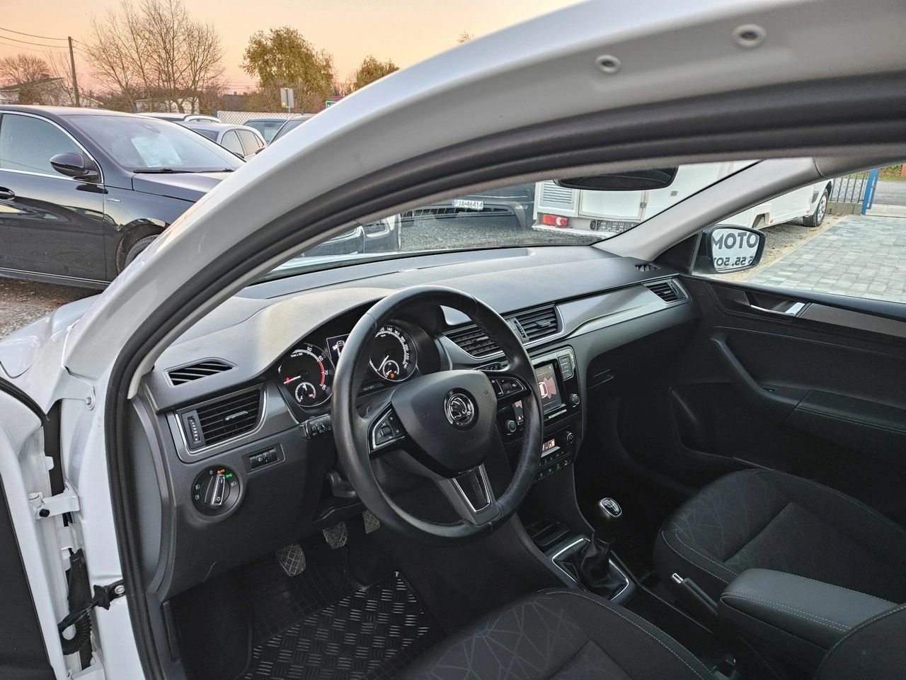 Skoda RAPID - Zdjęcie 7
